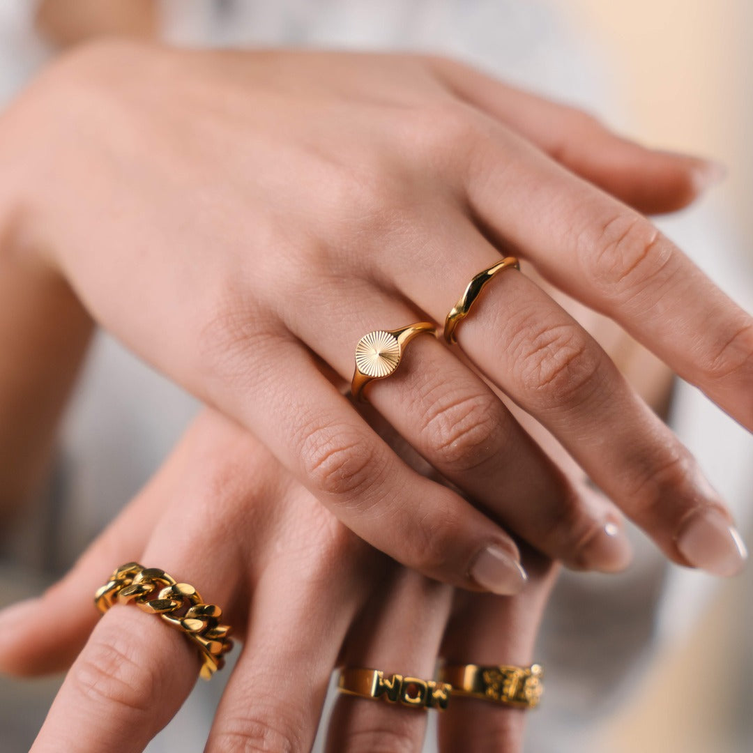 Sun Signet ronde ring 18K goldplated - Josephine Nord