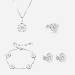 Margriet Ketting + Armband + Oorbellen + Ring Zilverkleurig