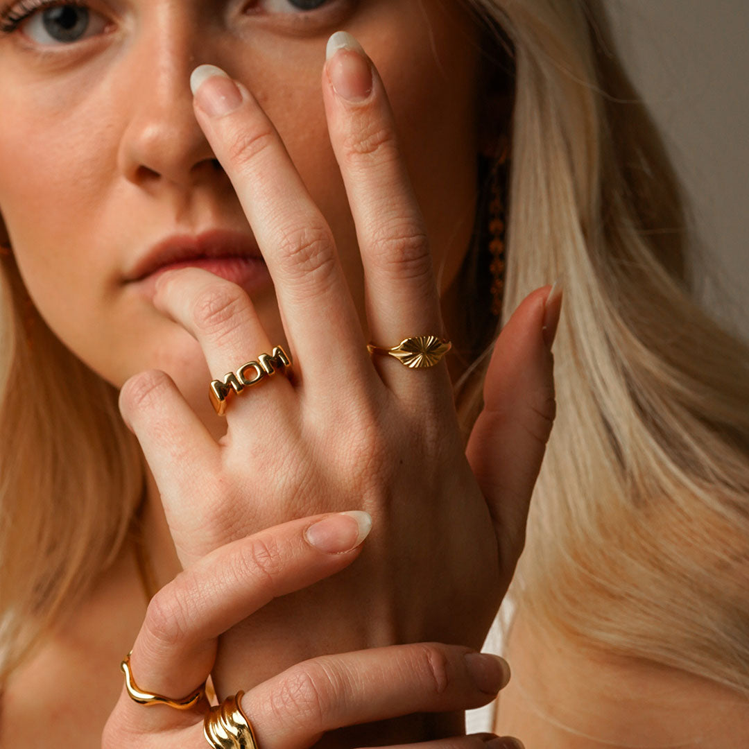 Sun Signet ovale ring 18K goldplated - Josephine Nord