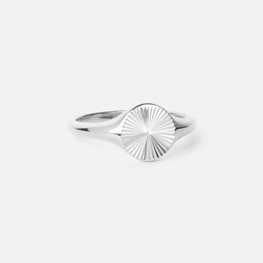 Sun Signet Ronde Ring Zilverkleurig