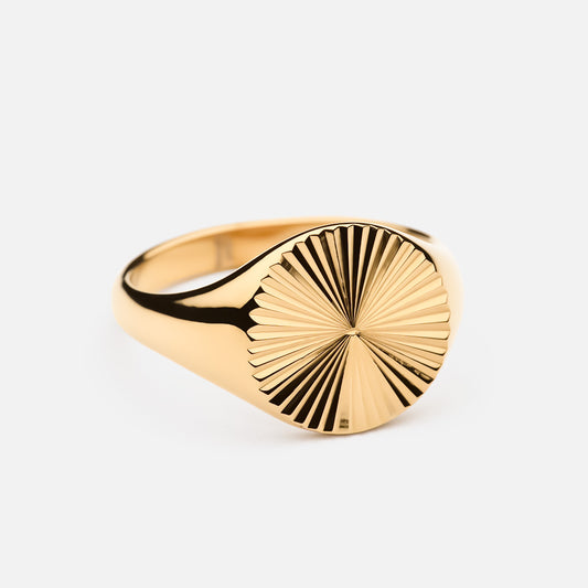 Big Sun Signet ronde ring 18K goldplated - Josephine Nord