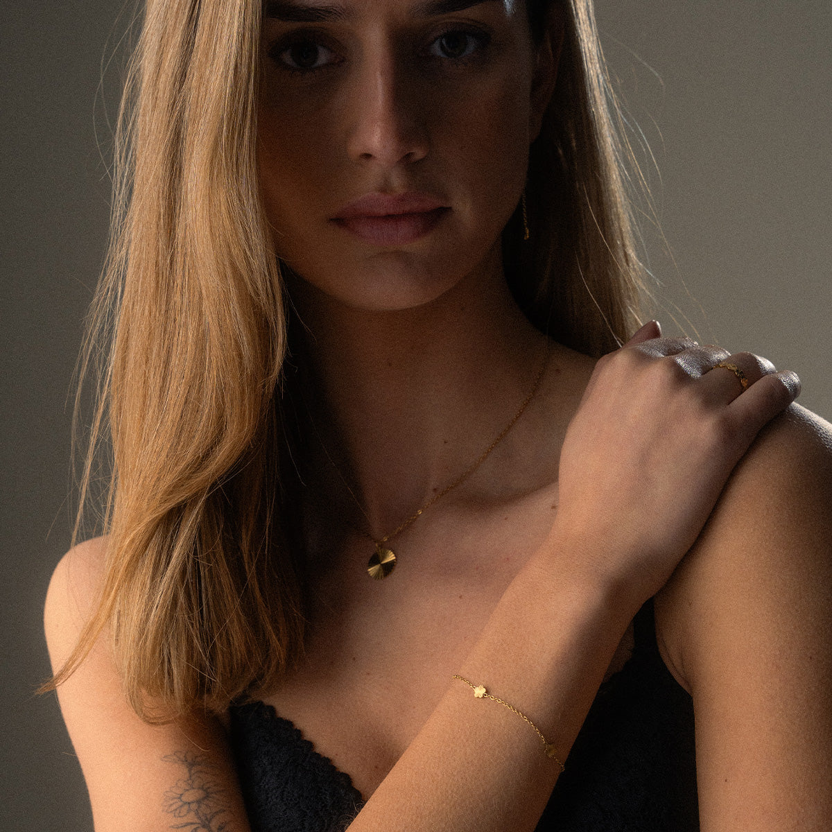 Scattered Flower Armband 18K Goldplated