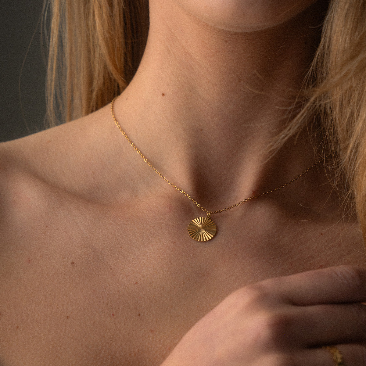 Ronde Sun Ketting 18K Goldplated