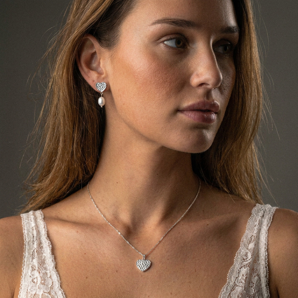 Hammered Heart Parel Studs Oorbellen Zilverkleurig