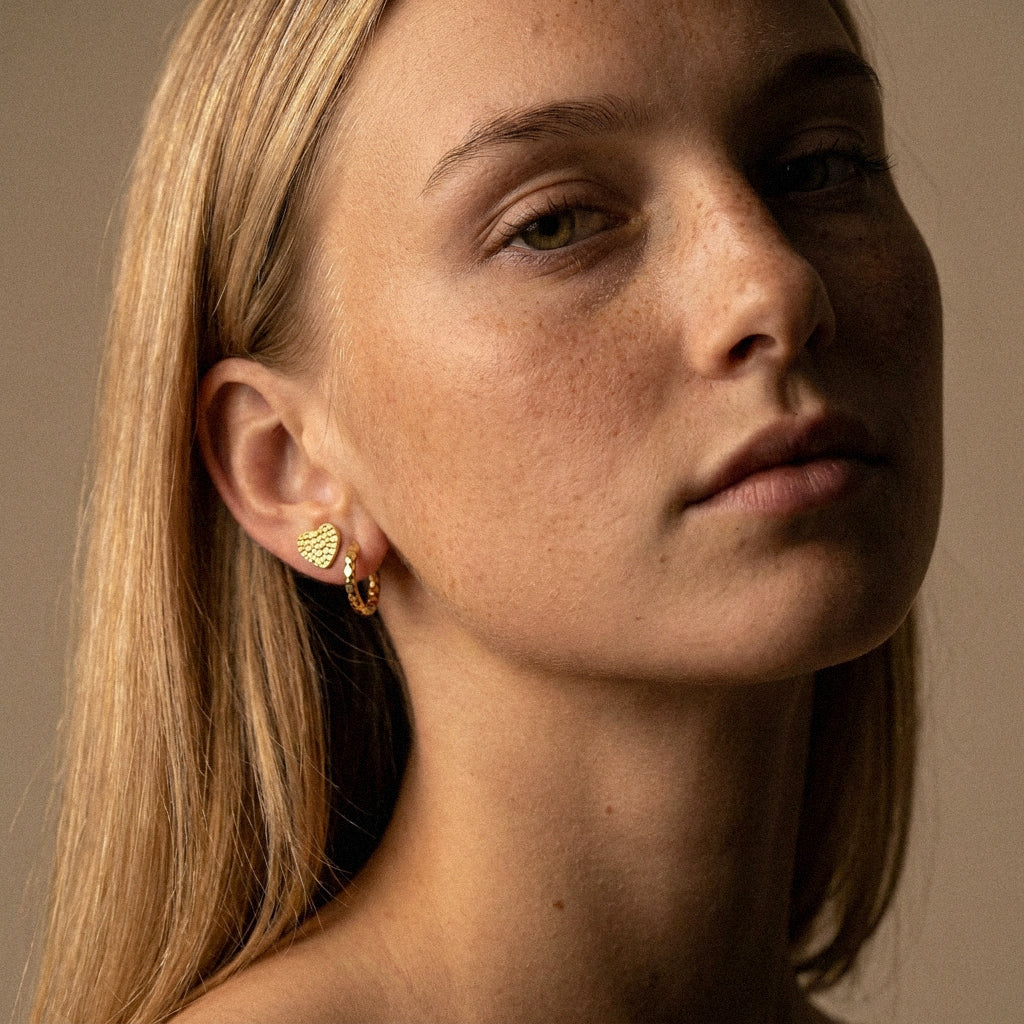 Hammered Heart Studs Oorbellen 18K Goldplated