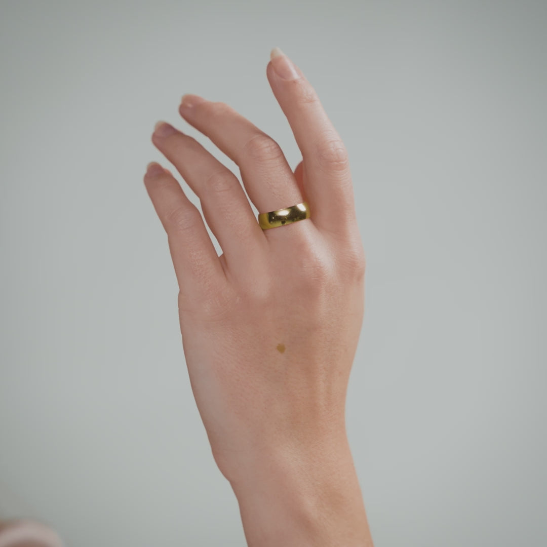 Delicate Ring 18K Goldplated 6 mm - video