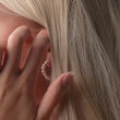 Moonlit Hoops Oorbellen met Parels 18K Goldplated - video